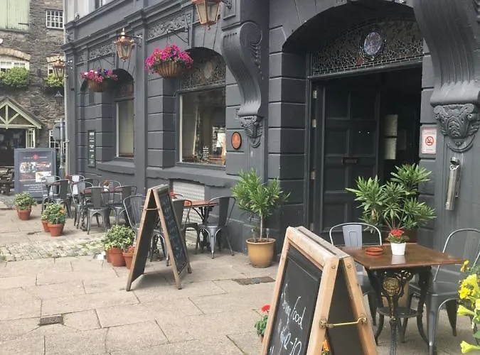 Kings Arms Hotel