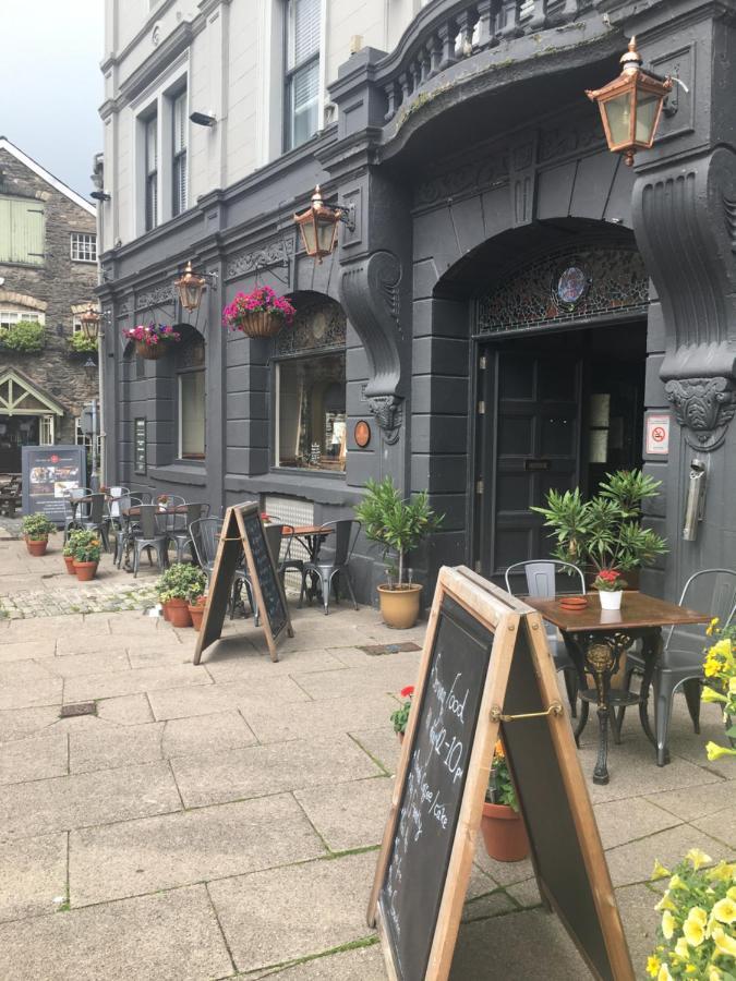 Kings Arms Hotel 2*