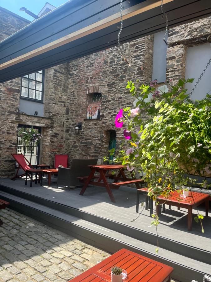 Kings Arms Hotel